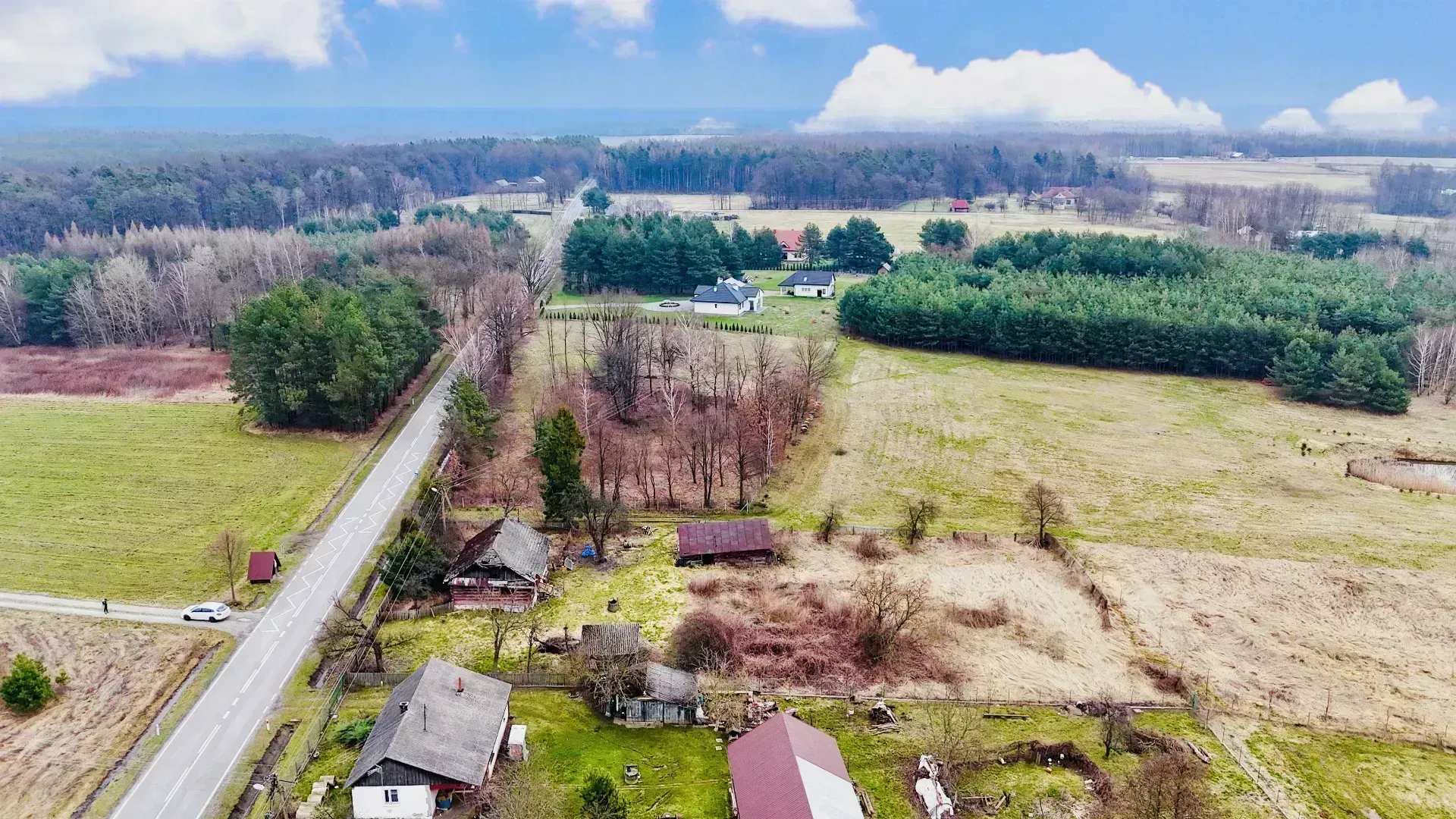 Działka z zabudowaniami Dobra 8