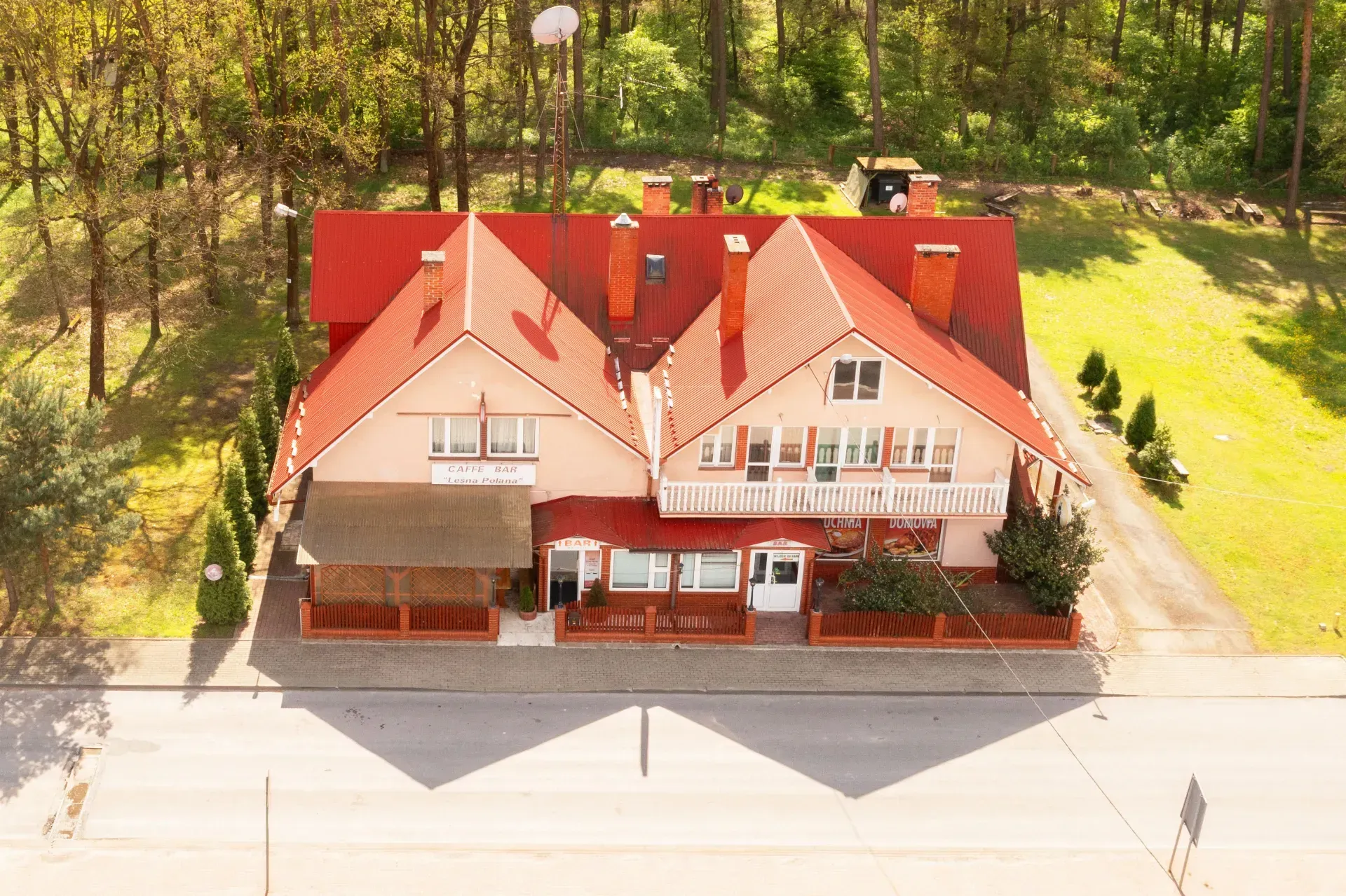 ZAJAZD LEŚNA POLANA 2