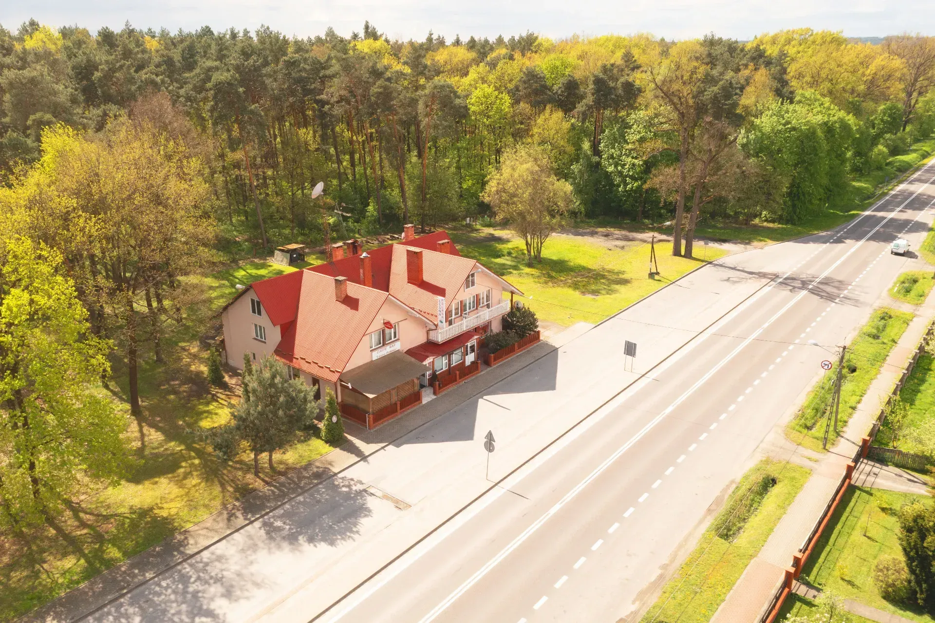 ZAJAZD LEŚNA POLANA 4