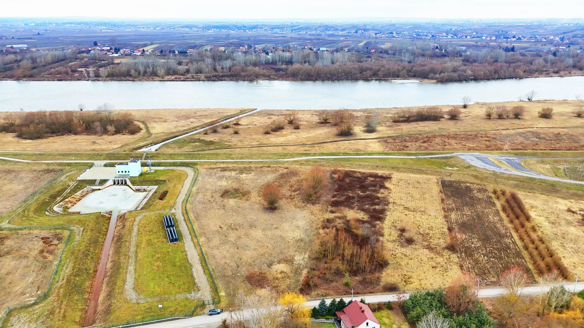 Działka budowlana – Sandomierz 16