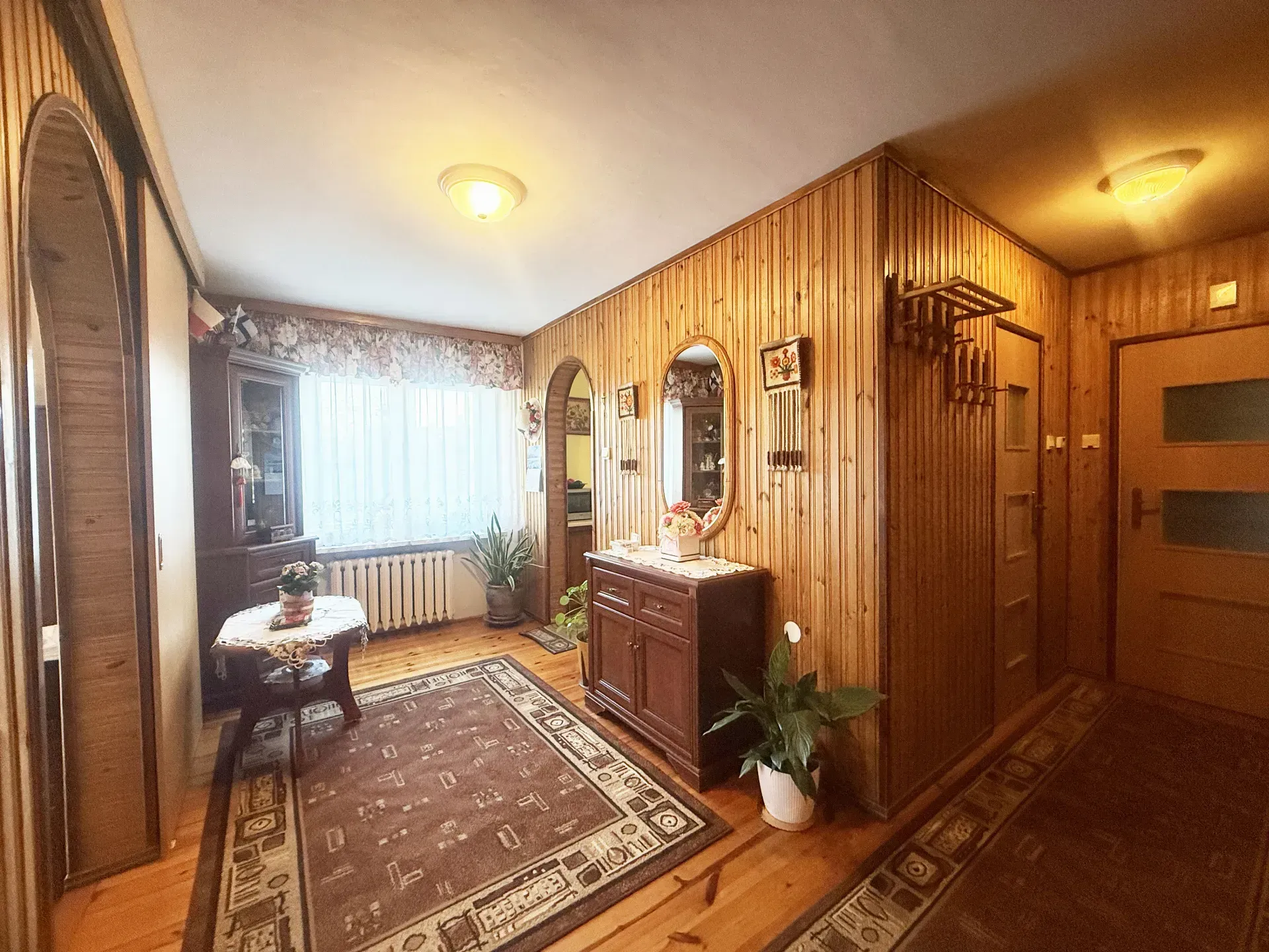 Dom z lokalem usługowym Stalowa Wola 15